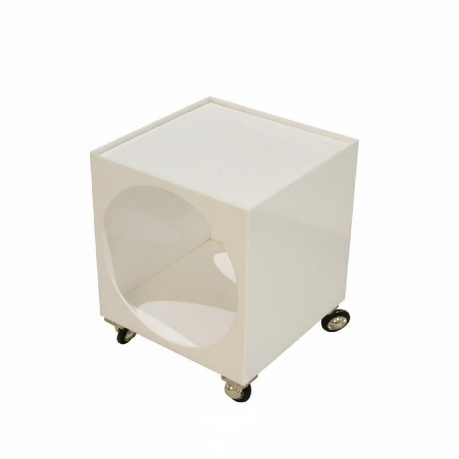 Round Pedestal Table