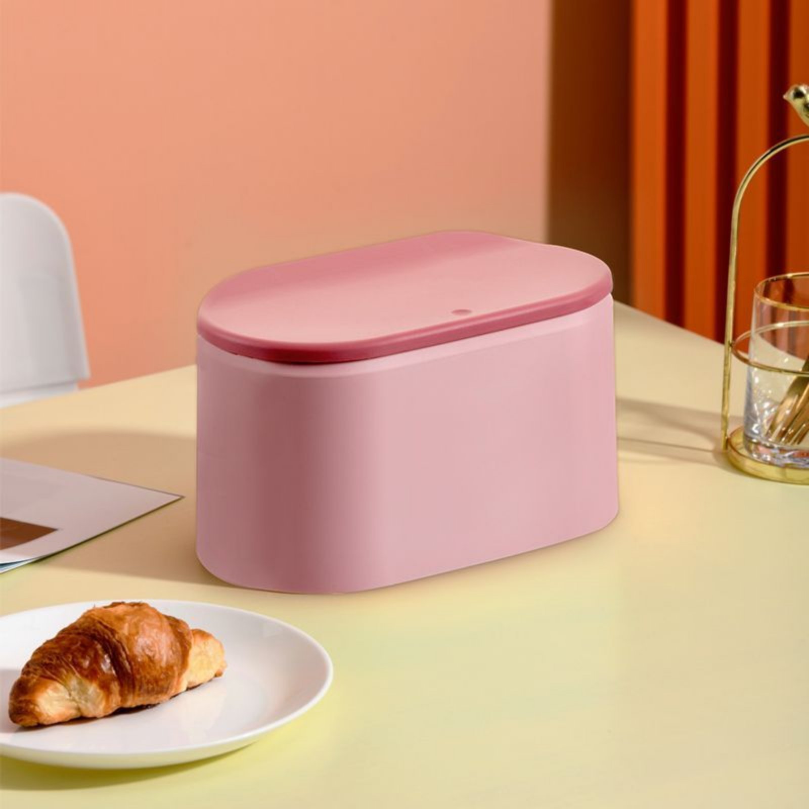 Mini Trash Can with Lid