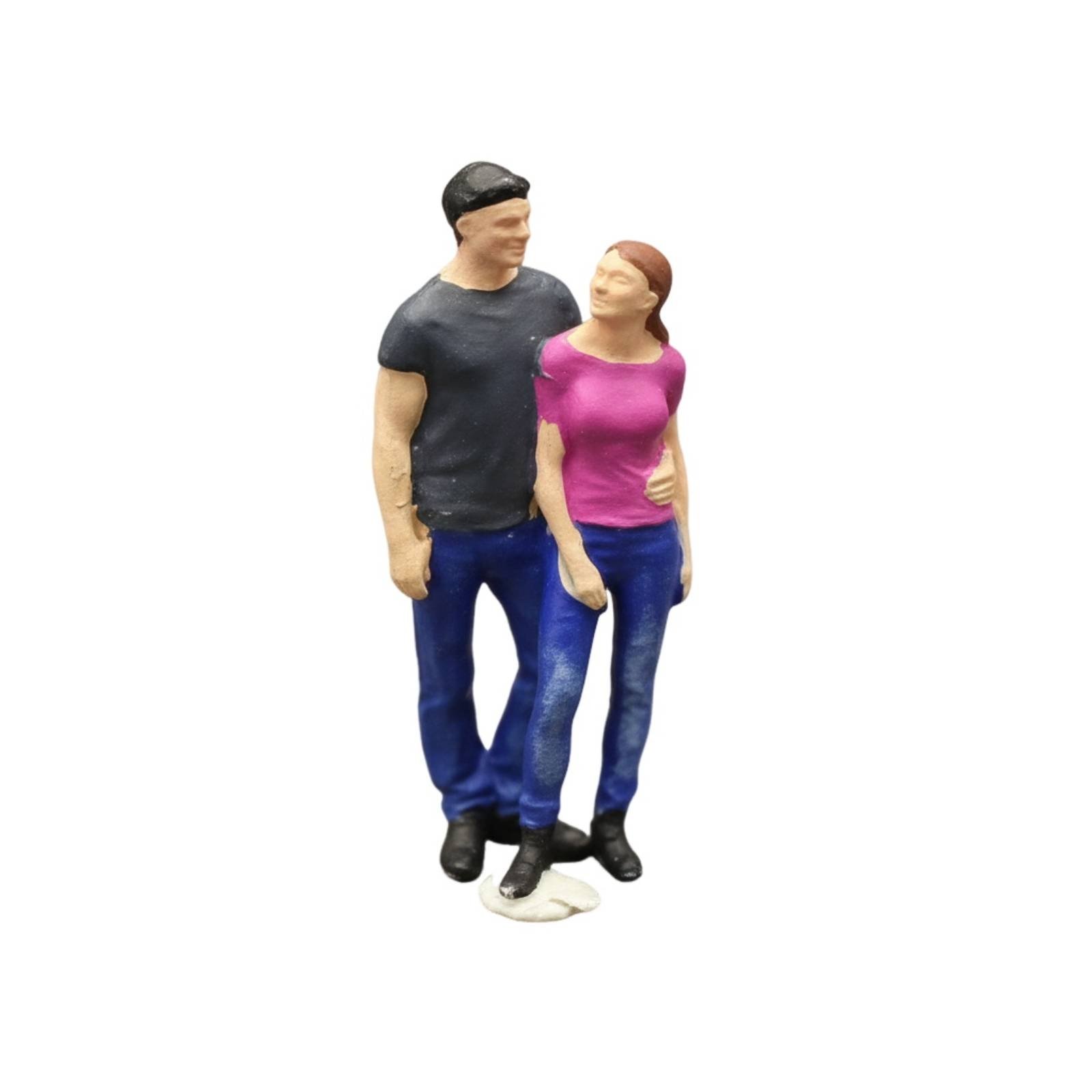 Hand-Painted Couple Figurine 1:64 Scale