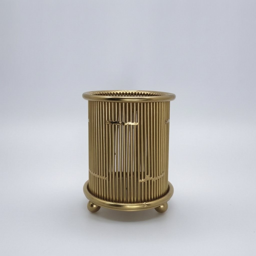 Metal Flower Vase – Medium