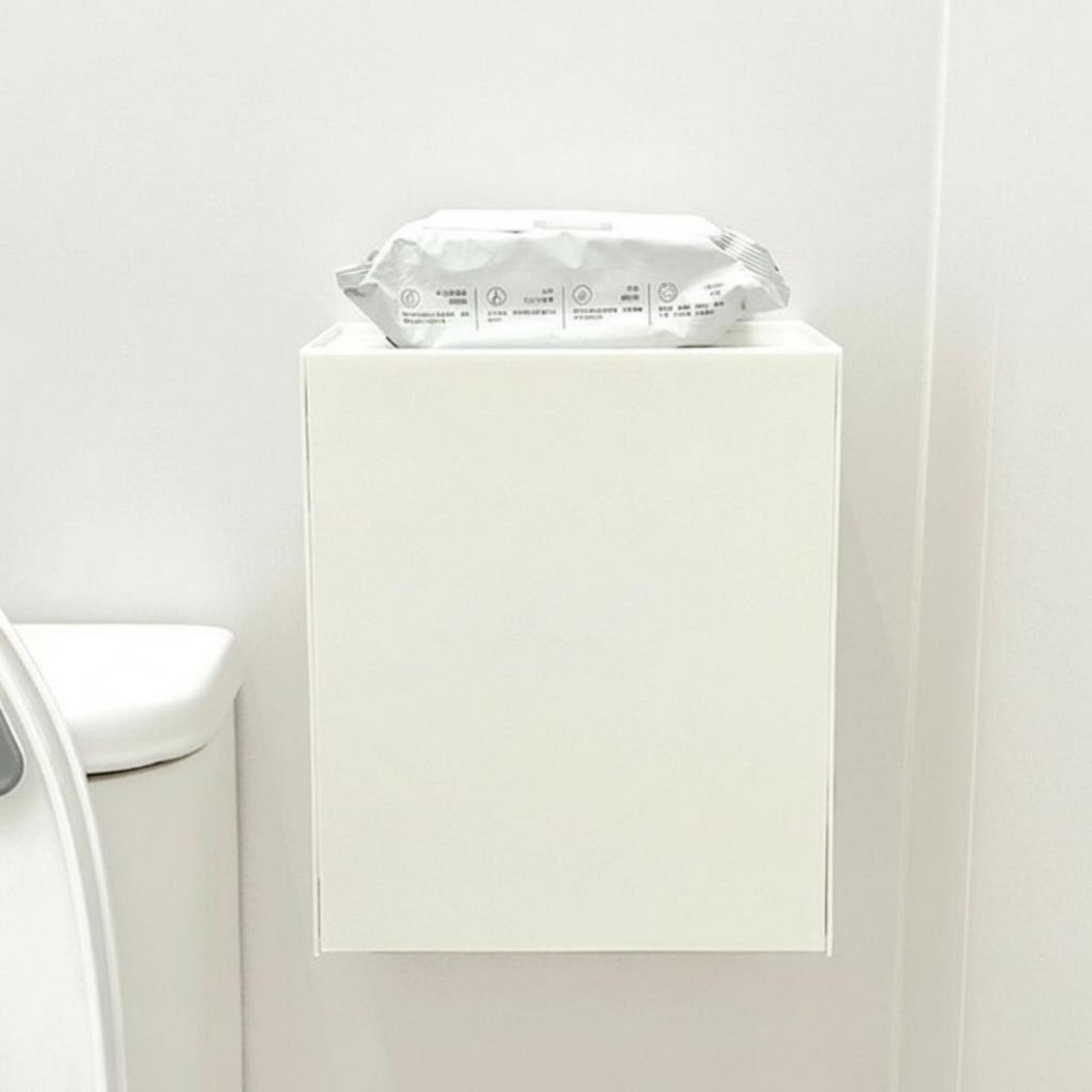 Pad Dispenser Wall-Mounted